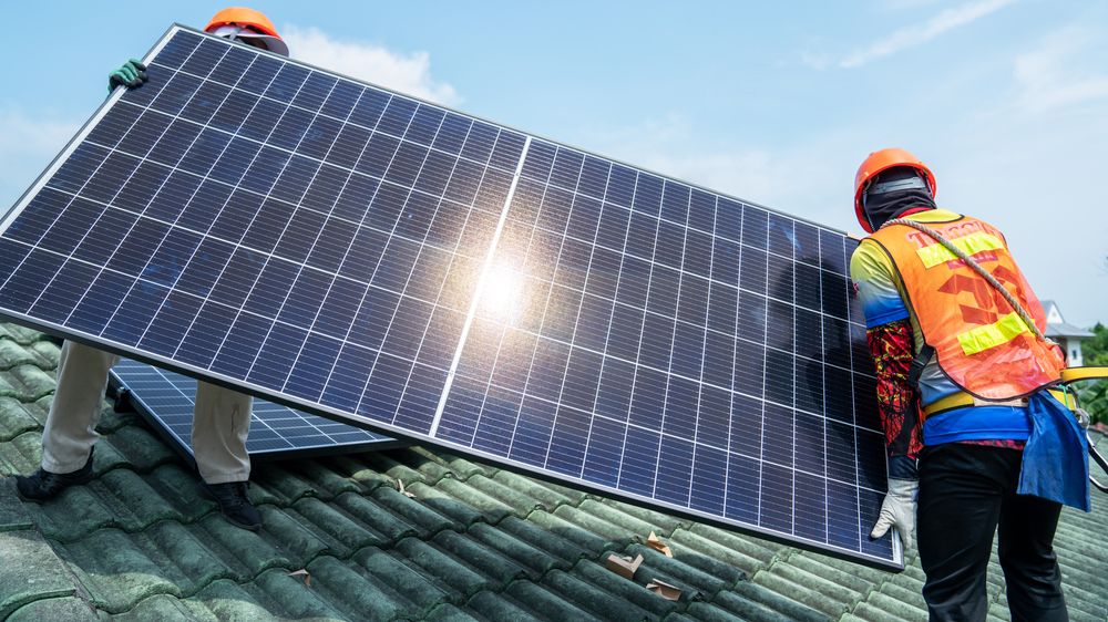 Solární revoluce přijde Česko na stovky miliard. A lidem zdraží elektřinu